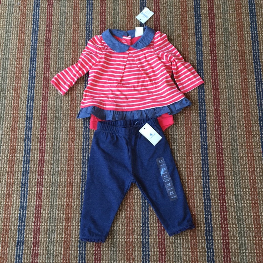 NWT a set of body suit and pant
